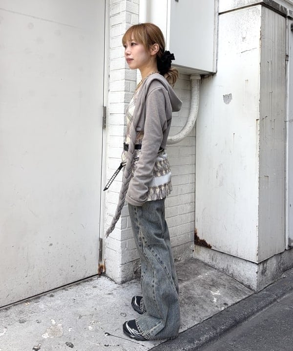 まゆちゃんさんの「BEAMS WOMEN｜デニム フレア パンツ」を使ったコーディネート