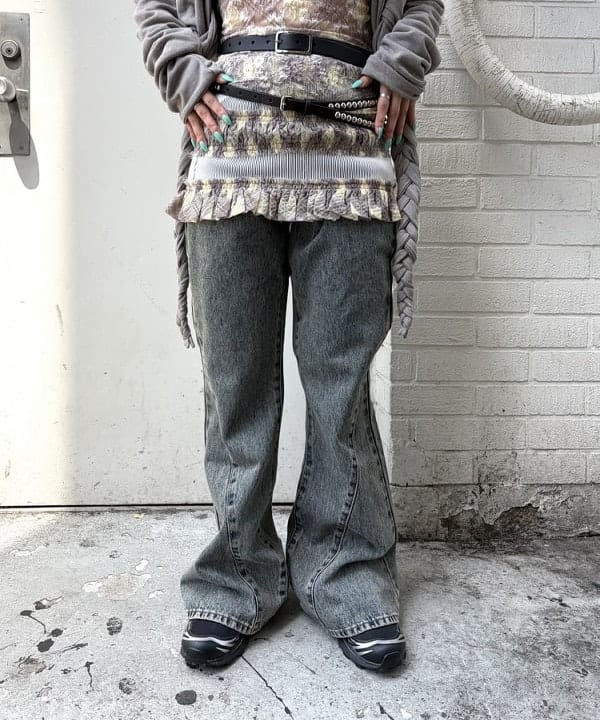 まゆちゃんさんの「BEAMS WOMEN｜デニム フレア パンツ」を使ったコーディネート