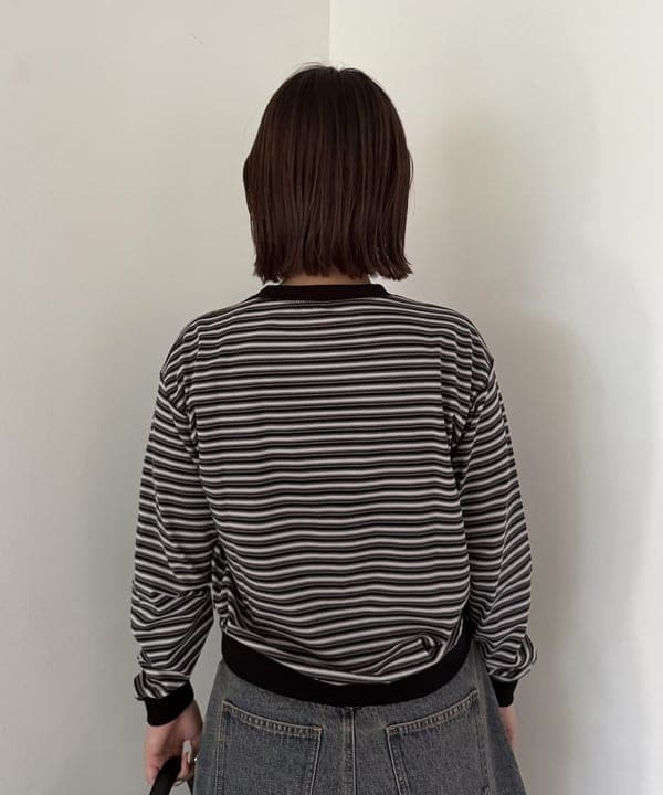 松本 佳菜子さんの「BEAMS WOMEN｜スクエア ワンハンドル バッグ」を使ったコーディネート