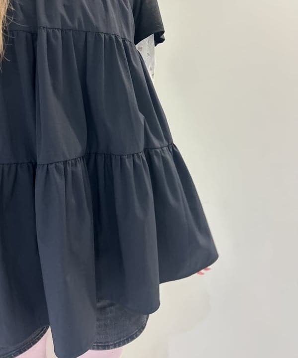 桃羽さんの「BEAMS WOMEN｜コンビ ティアード プルオーバー」を使ったコーディネート