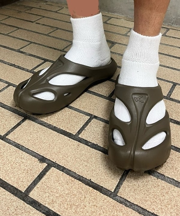 BANさんの「BEAMS WOMEN｜ブークレ ニット ポロシャツ」を使ったコーディネート