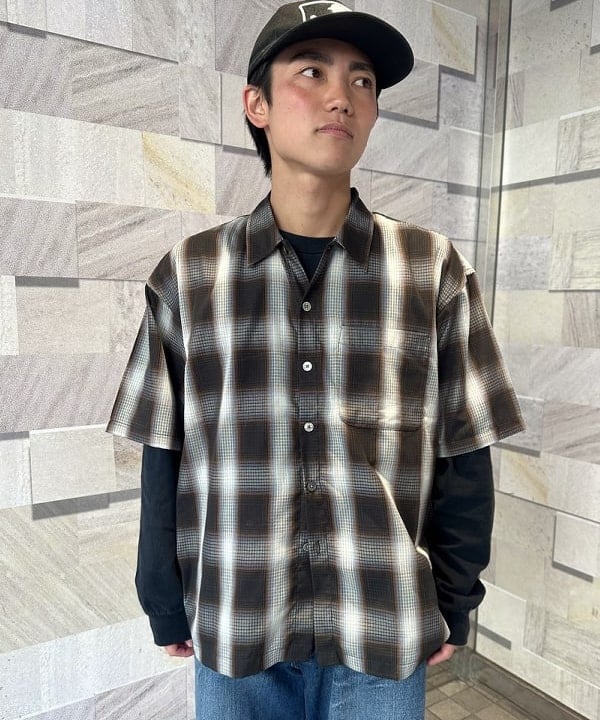 あがりえ ひゅうがさんの「オンブレチェック ミニレギュラーカラーシャツ【リラックスフィット】」を使ったコーディネート