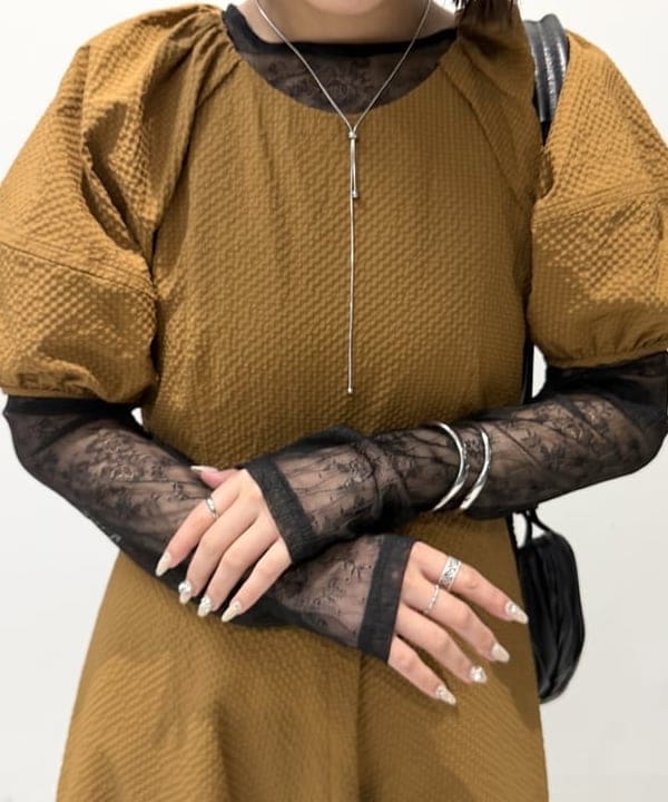 松本 佳菜子さんの「BEAMS WOMEN｜レース テープ キリカエ Tシャツ」を使ったコーディネート