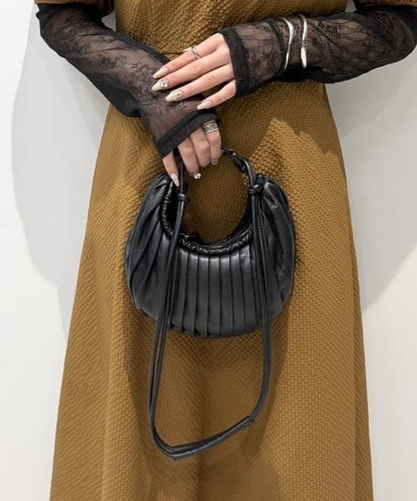 松本 佳菜子さんの「BEAMS WOMEN｜レース テープ キリカエ Tシャツ」を使ったコーディネート