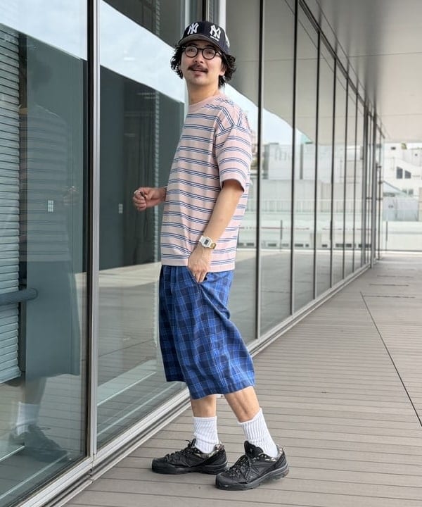BAKU(東江 漠)さんの「BEAMS WOMEN｜タータンチェック ショートパンツ【ワイドストレートフィット】」を使ったコーディネート