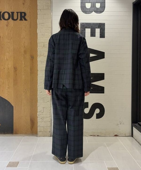 キラリさんの「BEAMS WOMEN｜チェック ダブル ジャケット ＜オフィスカジュアル / セットアップ対応 / オンオフ兼用＞」を使ったコーディネート
