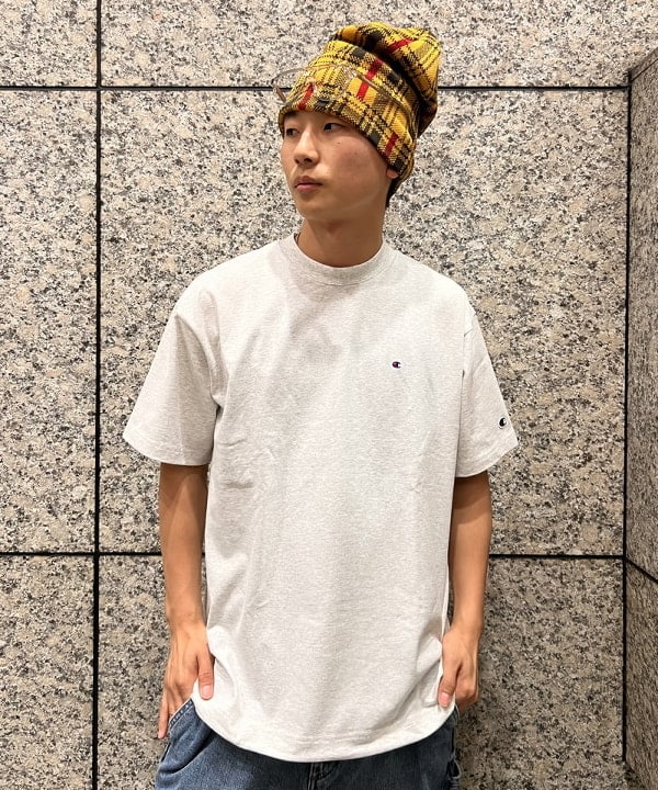 照田 拓史さんの「BEAMS WOMEN｜フェード リベット フルジップアップ フーディ 【ワイドショートフィット】」を使ったコーディネート