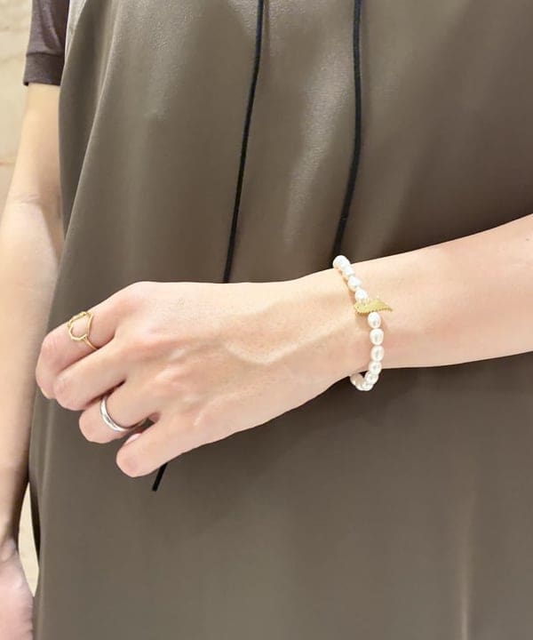 AONO SHIKAMAさんの「BEAMS WOMEN｜AK+1 / シアー Tシャツ」を使ったコーディネート