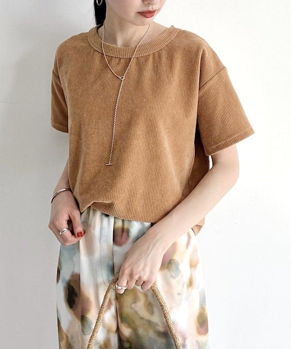 shibataさんの「BEAMS WOMEN｜MAISON CORNICHON / クラシック ショートスリーブ Tシャツ」を使ったコーディネート