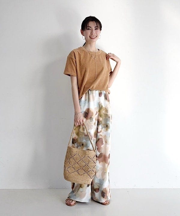 shibataさんの「BEAMS WOMEN｜MAISON CORNICHON / クラシック ショートスリーブ Tシャツ」を使ったコーディネート