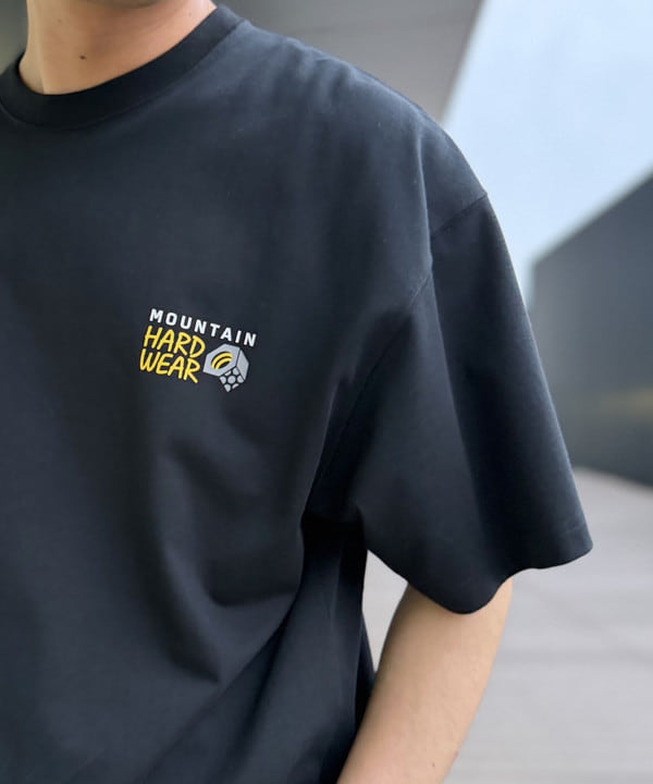 BAKU(東江 漠)さんの「BEAMS WOMEN｜【別注】BIRKENSTOCK / BOSTON &ldquo;BONE PATTERN&rdquo; Smooth BLACK」を使ったコーディネート