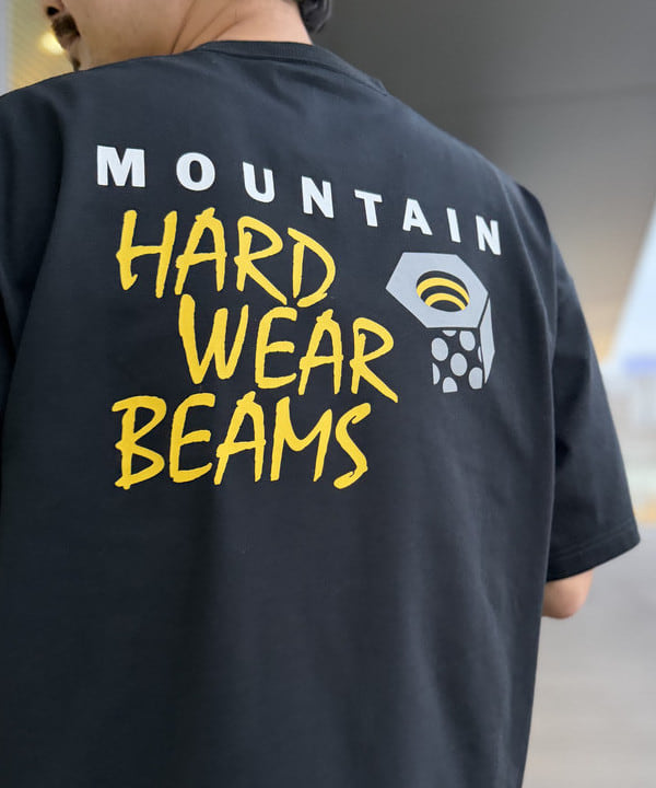 BAKU(東江 漠)さんの「BEAMS WOMEN｜【別注】BIRKENSTOCK / BOSTON &ldquo;BONE PATTERN&rdquo; Smooth BLACK」を使ったコーディネート