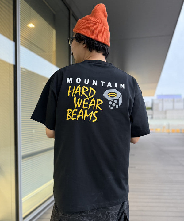 BAKU(東江 漠)さんの「BEAMS WOMEN｜【別注】BIRKENSTOCK / BOSTON &ldquo;BONE PATTERN&rdquo; Smooth BLACK」を使ったコーディネート