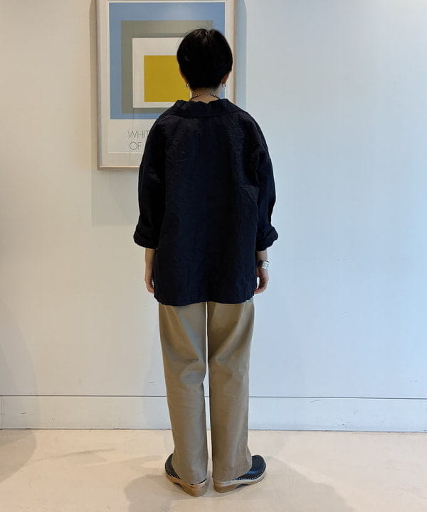 ミナミマリコさんの「BEAMS WOMEN｜BUZZ RICKSON'S &times; BEAMS BOY / チノパンツ」を使ったコーディネート