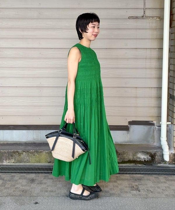 イナダさんの「BEAMS WOMEN｜ne Quittez pas / ボイル シャーリング ワンピース」を使ったコーディネート