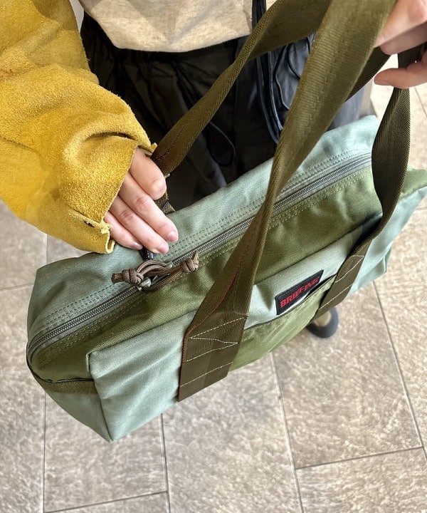 みりさんの「【別注】Healthknit / クルーネック ロングスリーブ Tシャツ」を使ったコーディネート