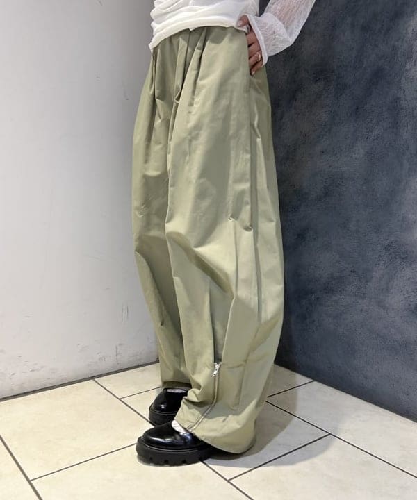 SAEさんの「BEAMS WOMEN｜ギャザー ドレープ Tシャツ」を使ったコーディネート