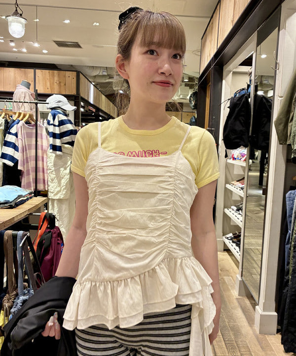 遠藤 かなたさんの「BEAMS WOMEN｜裾 フレアー キャミソール」を使ったコーディネート