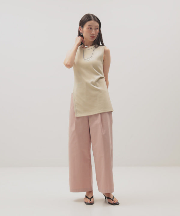 隈元 楓さんの「BEAMS WOMEN｜コンフォート タック パンツ」を使ったコーディネート