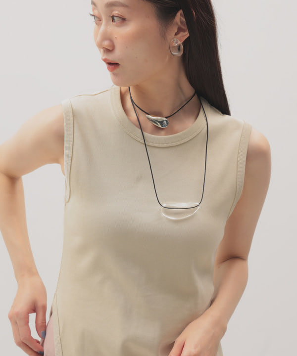 隈元 楓さんの「BEAMS WOMEN｜コンフォート タック パンツ」を使ったコーディネート