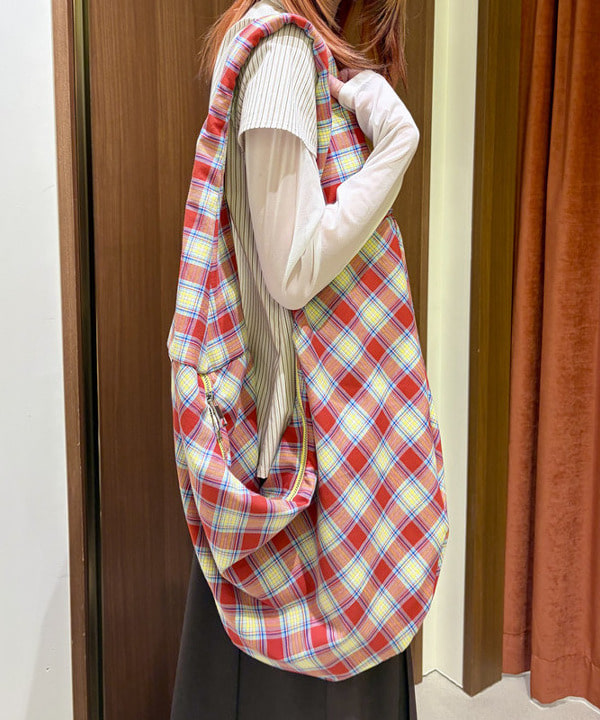 むりょさんの「BEAMS WOMEN｜ボックス プリーツ ミディ スカート」を使ったコーディネート