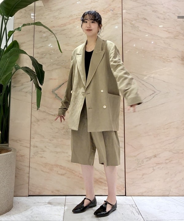 中丸　栞さんの「BEAMS WOMEN｜丸胴 テレコ タンクトップ」を使ったコーディネート