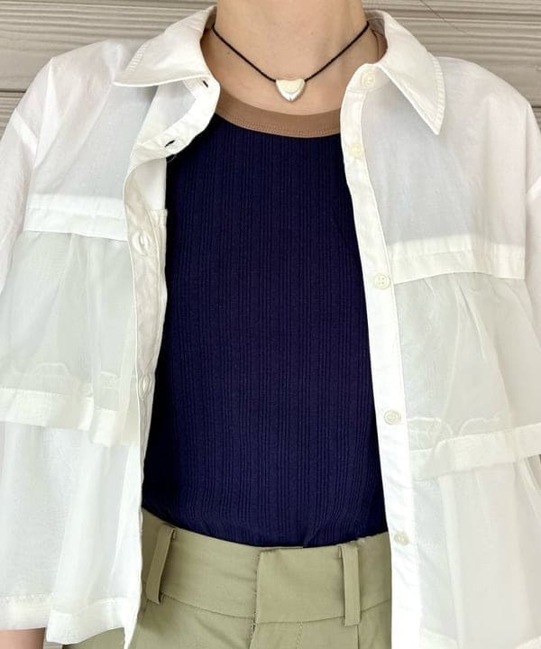 カタヤマ アヤさんの「BEAMS WOMEN｜シアー ティアード ハーフスリーブ シャツ」を使ったコーディネート