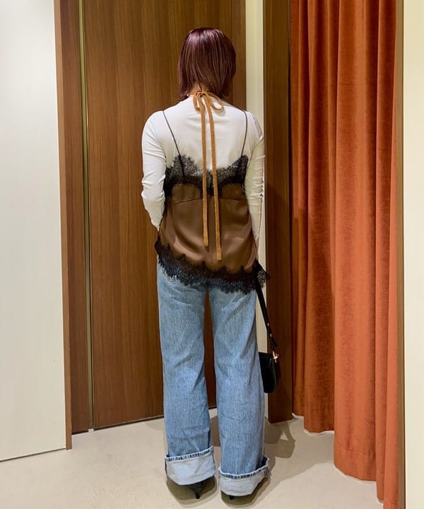 早川 萌子さんの「BEAMS WOMEN｜レース トリム サテン キャミソール」を使ったコーディネート