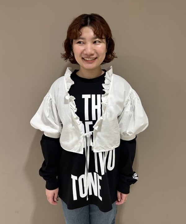 まつむさんの「BEAMS WOMEN｜フリル ショート ブラウス」を使ったコーディネート