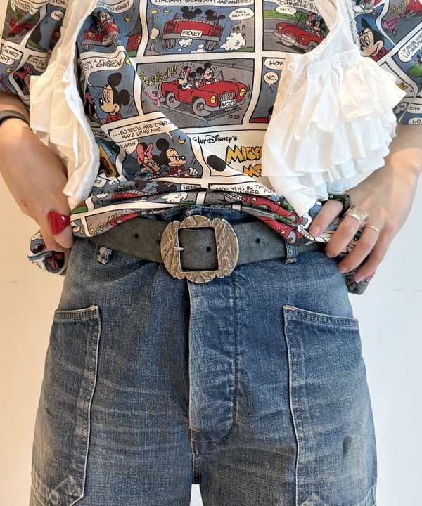 清水 彩乃さんの「BEAMS WOMEN｜【別注】BUZZ RICKSON'S / USN デニム トラウザーズ」を使ったコーディネート