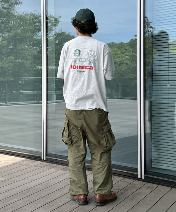 BAKU(東江 漠)さんの「BEAMS WOMEN｜BEAMS / ビッグ 6ポケット カーゴパンツ」を使ったコーディネート