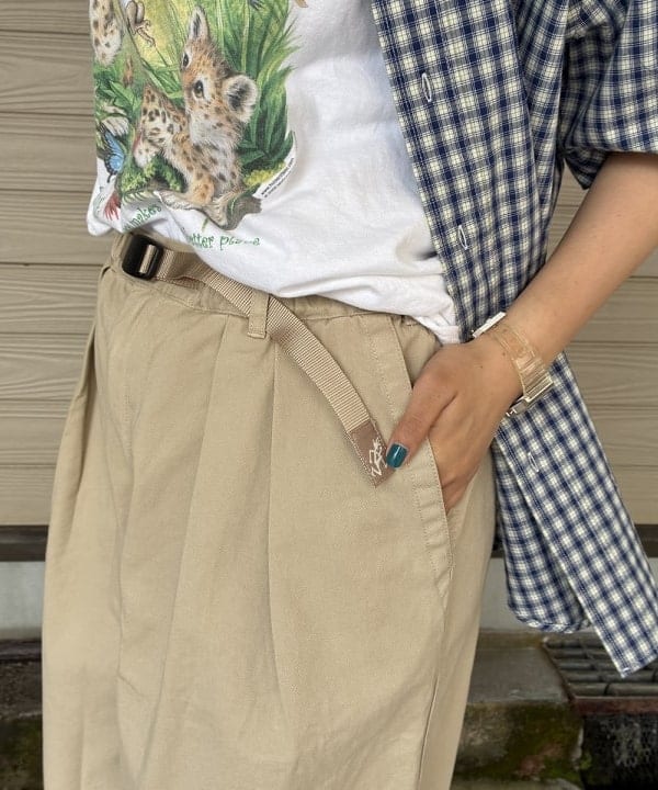 チナツさんの「BEAMS WOMEN｜ボーイ チェック ビッグ ボタンダウン シャツ」を使ったコーディネート