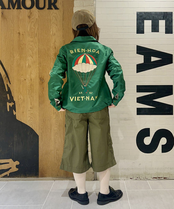 ナツハさんの「BEAMS WOMEN｜テーラー東洋 / Mid 1960s Style Satin Vietnam Jacket &ldquo;PARACHUTE&rdquo;」を使ったコーディネート