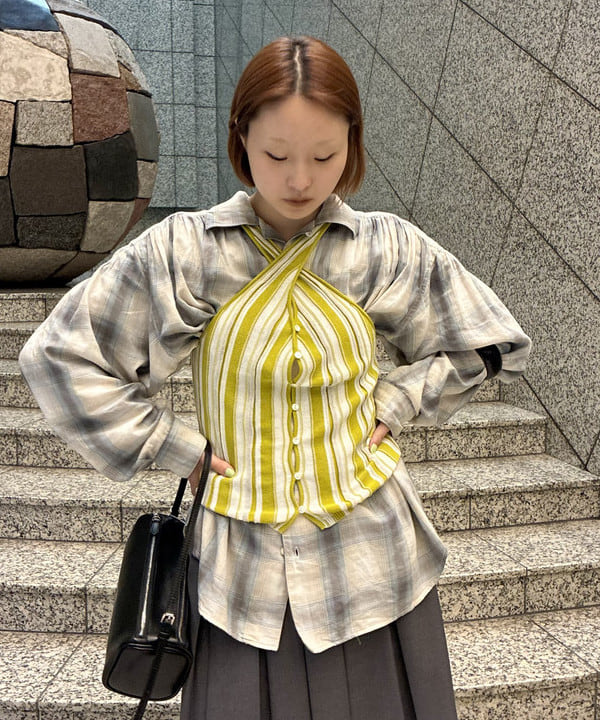 水野 萌香さんの「BEAMS WOMEN｜マルチストライプ ニット キャミソール」を使ったコーディネート