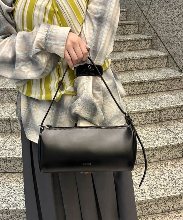 水野 萌香さんの「BEAMS WOMEN｜マルチストライプ ニット キャミソール」を使ったコーディネート