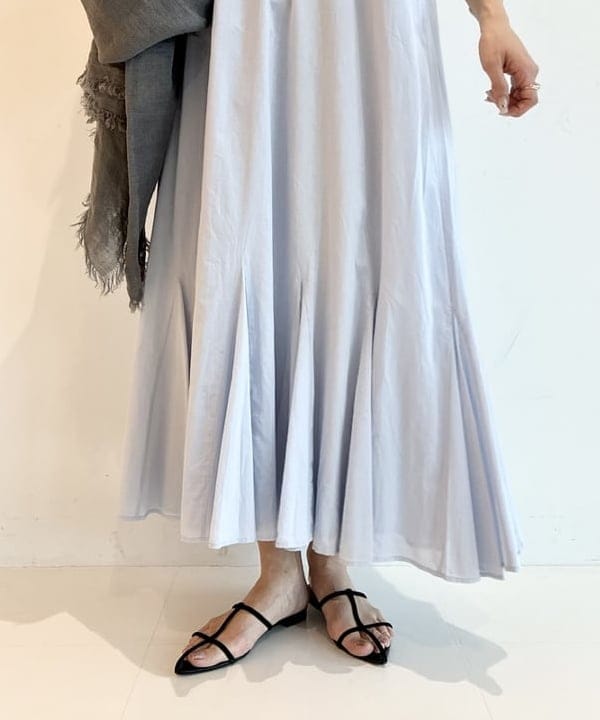 AONO SHIKAMAさんの「BEAMS WOMEN｜【別注】MARIHA / 夏の月影  ワンピース ソリッド」を使ったコーディネート