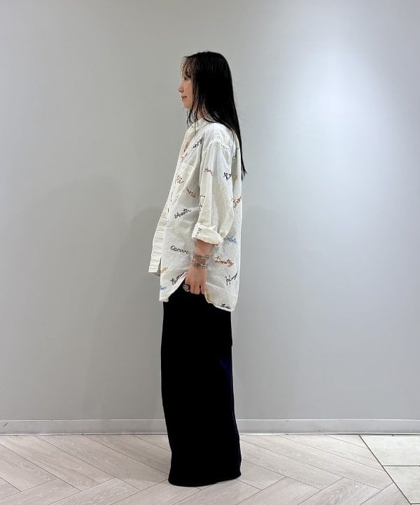 にしだてさんの「BEAMS WOMEN｜エンブロ ワーク シャツ」を使ったコーディネート
