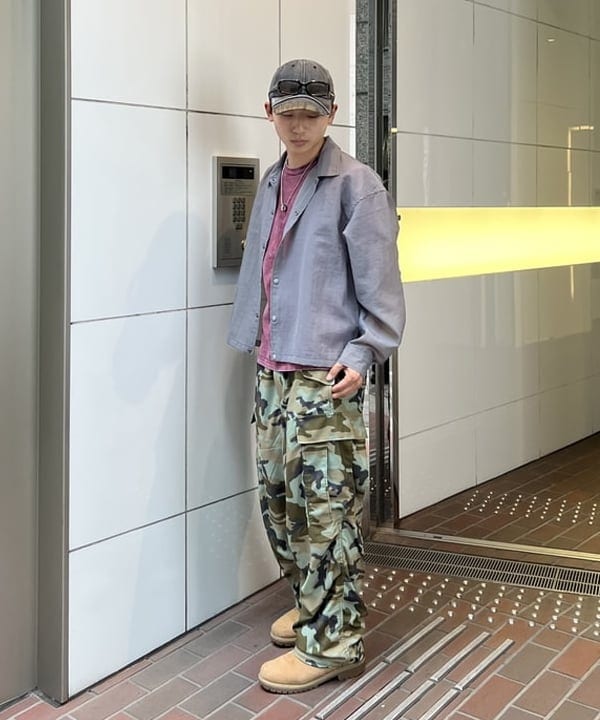 照田 拓史さんの「BEAMS WOMEN｜ショートレングス シアー コーチシャツ【ワイドショートフィット】」を使ったコーディネート