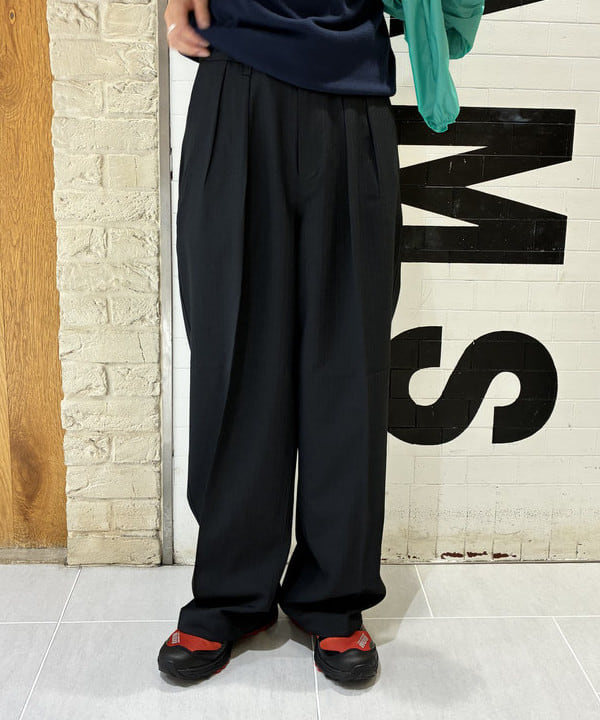 マツミヤさんの「BEAMS WOMEN｜【別注】FRED PERRY / Half-Zip Knit Polo」を使ったコーディネート