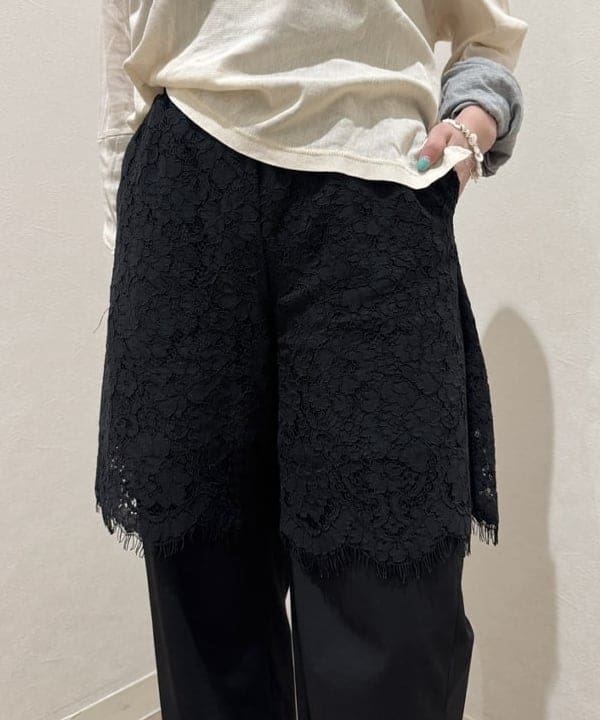 amiriさんの「BEAMS WOMEN｜maturely / チュール リバーシブル カフ ロングスリーブ」を使ったコーディネート