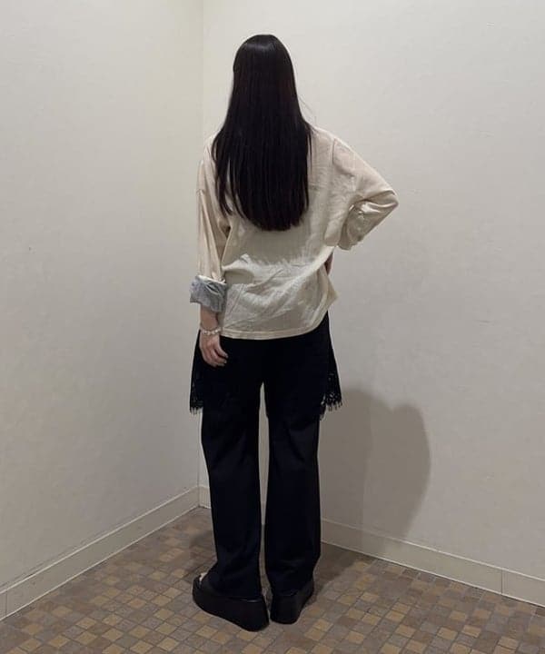 amiriさんの「BEAMS WOMEN｜maturely / チュール リバーシブル カフ ロングスリーブ」を使ったコーディネート