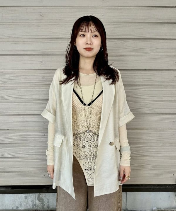 カタヤマ アヤさんの「BEAMS WOMEN｜リンクル ドルマン 2ボタン ダブル ジャケット」を使ったコーディネート