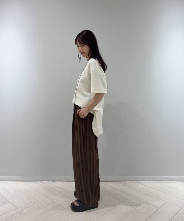 SAEさんの「BEAMS WOMEN｜【別注】FRED PERRY / リラックスド ピケ Tシャツ」を使ったコーディネート