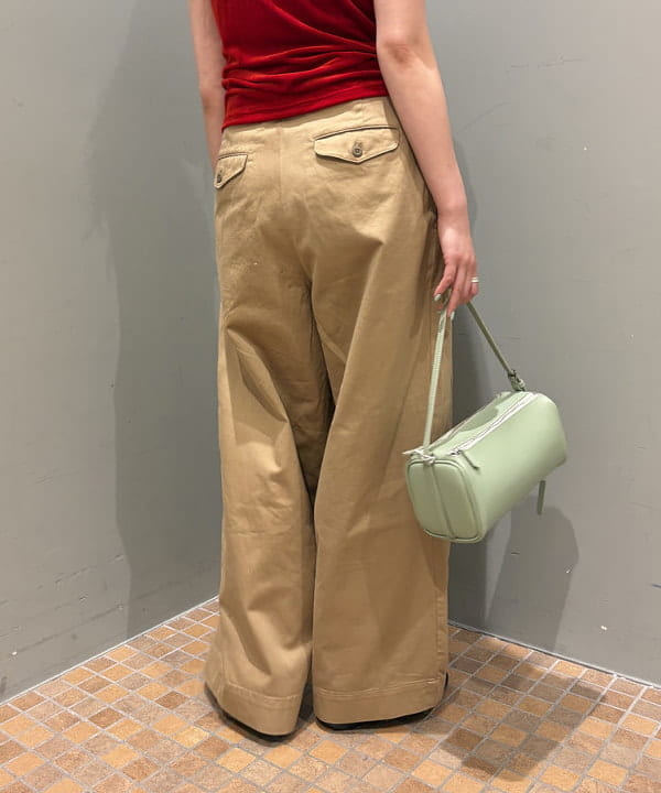 reiさんの「BEAMS WOMEN｜ワイド タック チノ パンツ」を使ったコーディネート