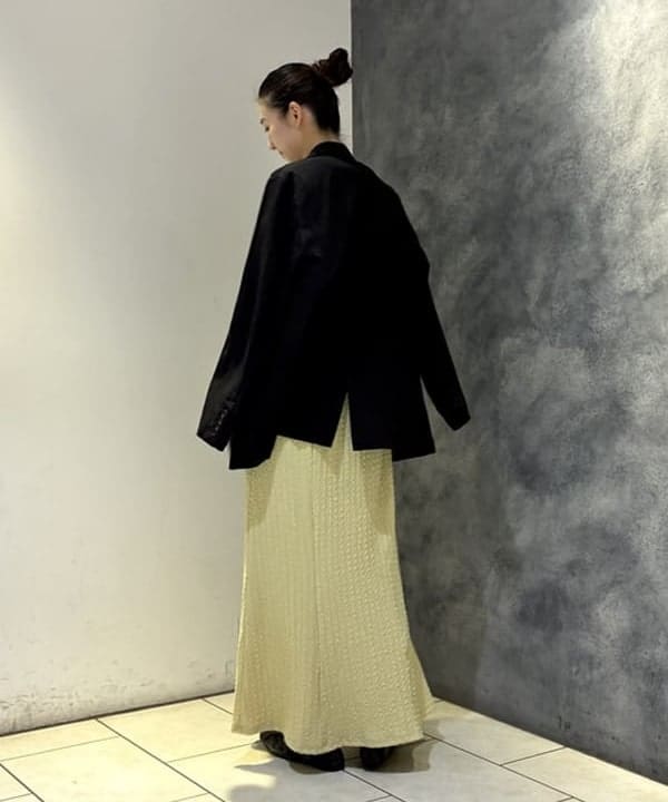 ササキさんの「BEAMS WOMEN｜カット ジャカード マーメイド ワンピース」を使ったコーディネート