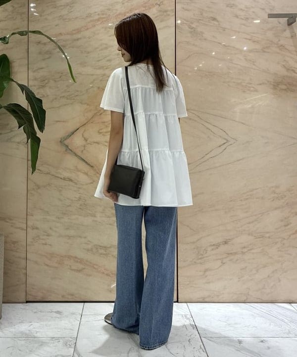 茂野 真楓さんの「BEAMS WOMEN｜コンビ ティアード プルオーバー」を使ったコーディネート