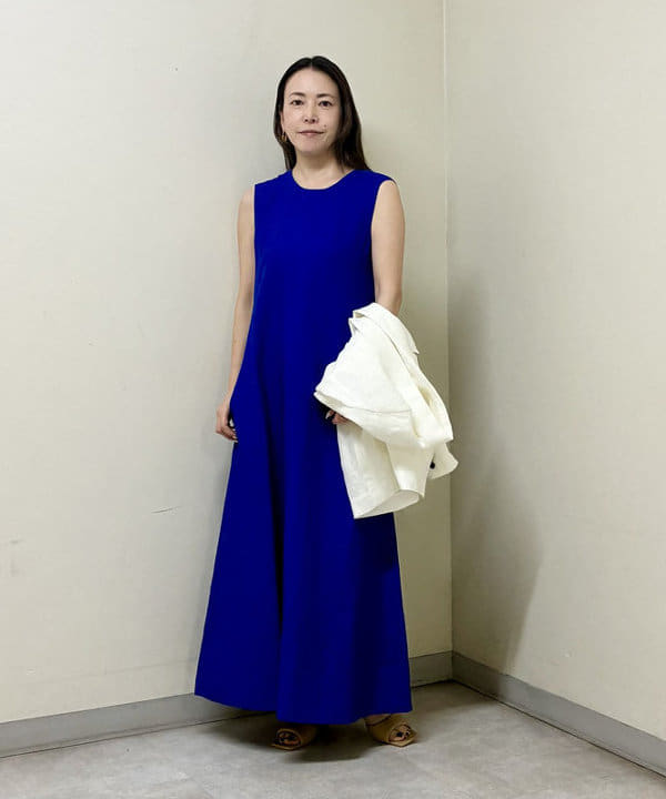 関 桂子さんの「BEAMS WOMEN｜ダブルブレスト リネン ジャケット」を使ったコーディネート