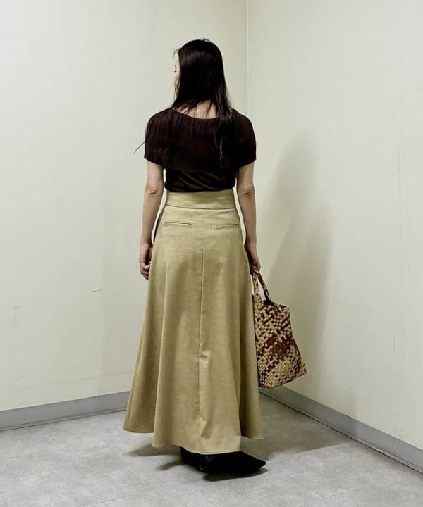 関 桂子さんの「BEAMS WOMEN｜ナチュラル オックス フレア スカート」を使ったコーディネート