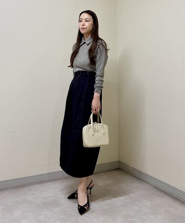 関 桂子さんの「BEAMS WOMEN｜AK+1 / ポロカラー プルオーバー」を使ったコーディネート