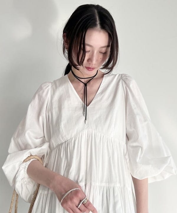 隈元 楓さんの「BEAMS WOMEN｜【別注】MARIHA / エンジェルのミニワンピース」を使ったコーディネート